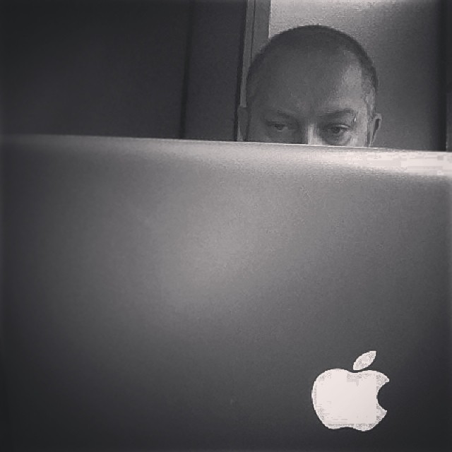 @frysteen hard at it @littlecovecoffee #macsam #weblife