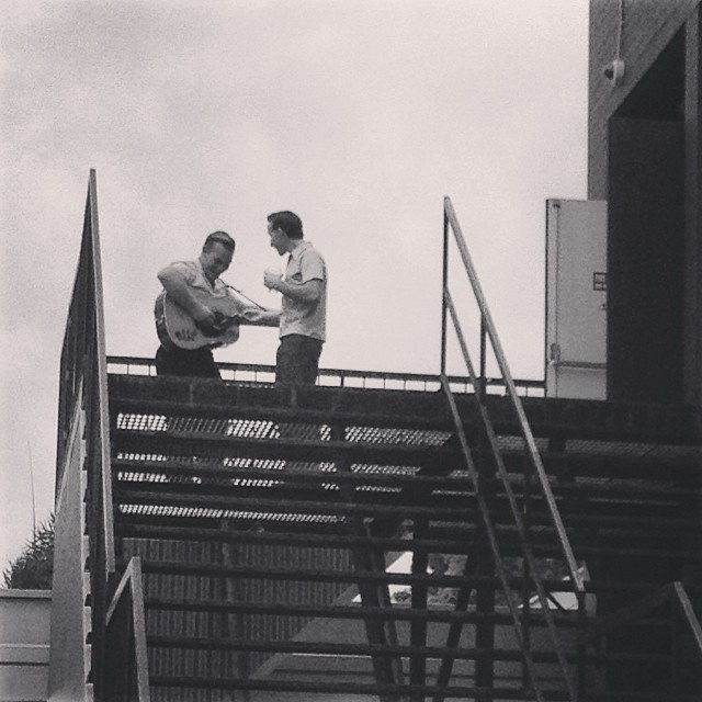 Tuning up @thehi_boys