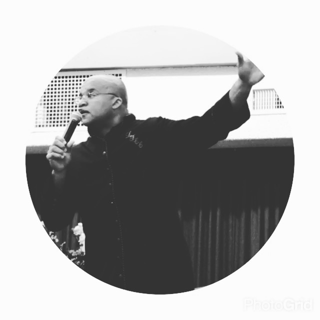 The day we arrived in LA, I noticed a brother quietly shredding on a drum kit at #theguitarcenter #pasadena - it was revealed to me that this brother was a full Gospel shredder - I checked, and yep sure nuff  So I asked him (Isaac) where we could go to experience church, ya know *your typa one.. ya know what'm sayin' :-) ..he recommended 4 across LA. Turns out we - me, @scottierehbein and @everettaimee were blessed to make it to #lifelinefellowshipchristiancenter in Pasadena this morning for a full #gospel serve up  ..and it also turned out it was Isaac's one too! Thank you Pastor Charles Dorsey, Isaac and all at lifelinefcc.org for welcoming us. Can't wait to share all with you @jamiebutler4581 @rachelarnall @nathanielsearle @gregmillar87 and Jess @adammillar1985 @kennybabe @hethkendall @joshusher @noosacoc @jeffcrabtree @822publishing