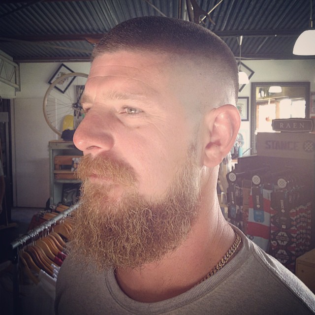 #razorfade straight of the bat, first day back ️ after 2 cracking weeks in  w @thehi_boys #barberlife #captainsipsops