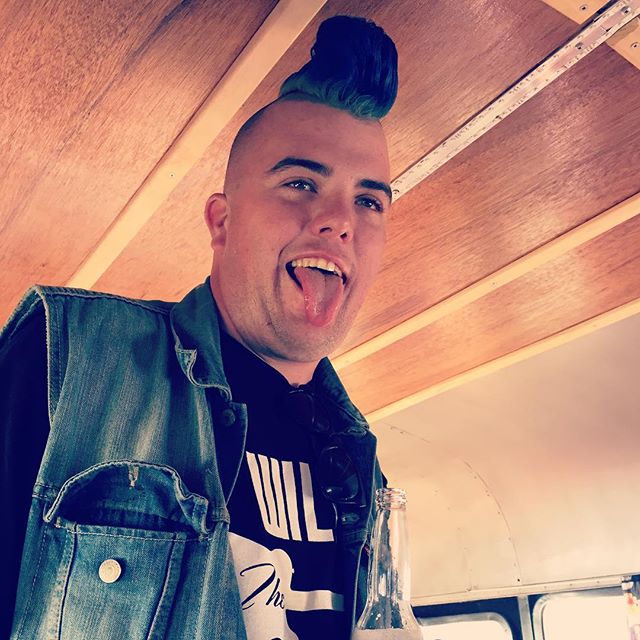 @matt_thumbs bombing our interview at #memphismayhemradio @thehi_boys #thehiboys