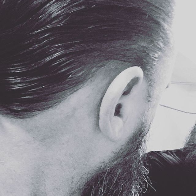 Thanks for the clean up @tylerhing_hingbones / Feelin' real good. What's it like being stuck on a big ledge?