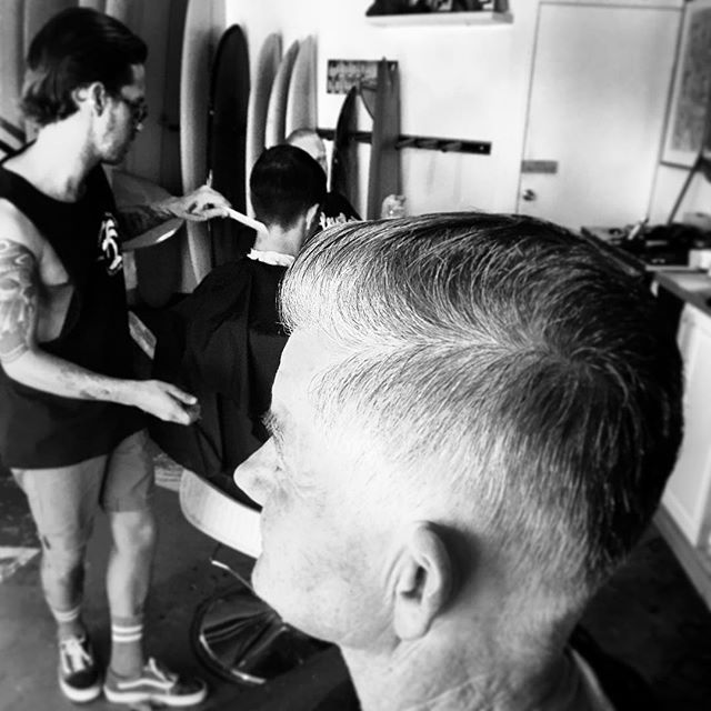#captainsipsops #barbershop #wahlwork #oldschoolshortbackandsides #shortbackandsides #taper #surfnsnip #barberlife #barberlifestyle @stinknjim @hingy13 @captainsipsops @thomassurfboards