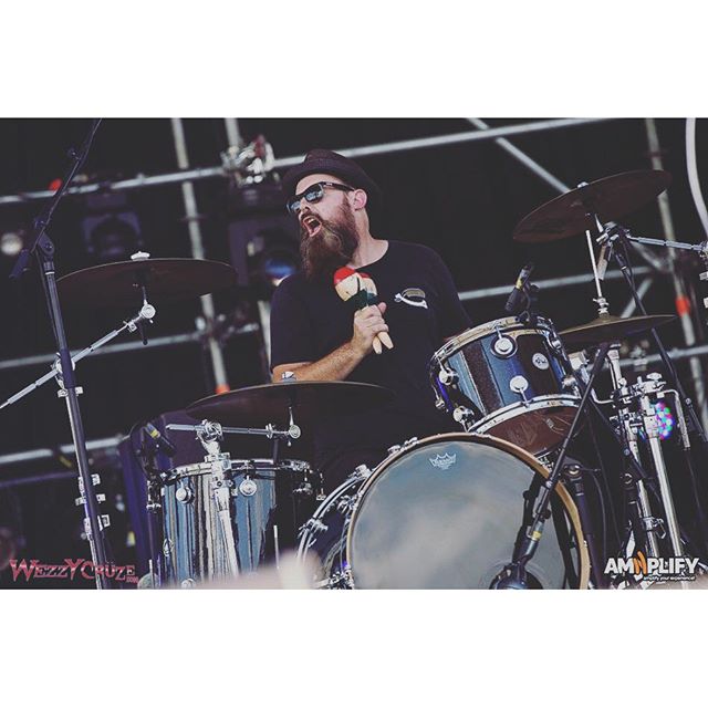 #decadesfestival2015  @wezzycruze for @amnplify @dwdrums #drums #drumming #percussion @thehi_boys #thehiboys Tee by @captainsipsops Sunnies from @vansaustralia
