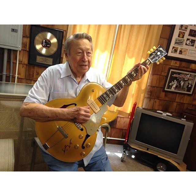 One of my favorite #guitarists ever... #scottymoore Born: December 27, 1931 (age 84), Gadsden, Tennessee, United StatesMovies: Scotty Moore & Friends: A Tribute to the King, and more.Albums: The Guitar That Changed The World, All the King's Men and more. #sunsessions #elvispresley #notmyphoto see scottymoore.net