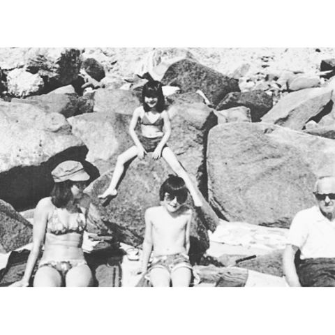 @hethkendall Mum, @jukesyyy Jukes, me and Pa at Noosa Main Beach 1977  Dad